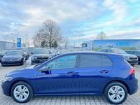 Gebraucht VW Golf VIII Life 116 PS (85 kW) 2024 Blau Limousine