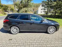 Używany Ford Focus Trend 105 KM (77 kW) 2013 Czarny Kombi