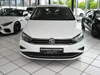 Gebraucht VW Golf VII Comfortline 131 PS (96 kW) 2020 Weiß Van / Kleinbus