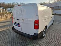 Gebraucht Opel Vivaro Basis 144 PS (105 kW) 2024 Weiß Van / Kleinbus