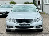 Gebraucht Mercedes E250 204 PS (150 kW) 2009 Silber Limousine