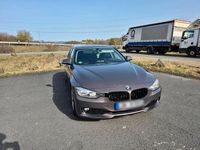 Gebraucht BMW 320 163 PS (119 kW) 2012 Braun Limousine
