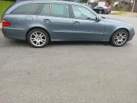 Usado Mercedes E220 170 CV (125 kW) 2007 Gris Familiar