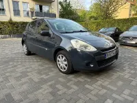 Używany Renault Clio IV Expression 75 KM (55 kW) 2012 Niebieski Sedan/Limuzyna