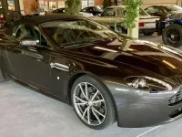 Gebraucht Aston Martin V8 Vantage 426 PS (313 kW) 2011 Grau Cabrio