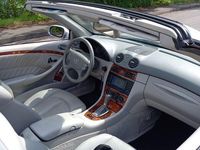 Gebraucht Mercedes CLK240 Elegance 170 PS (125 kW) 2004 Silber Cabrio