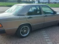 Gebraucht Mercedes 190 122 PS (89 kW) 1992 Limousine
