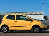 Gebraucht VW Fox 54 PS (39 kW) 2006 Gelb Kleinwagen