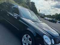 Gebraucht Mercedes E320 204 PS (150 kW) 2003 Schwarz Kombi
