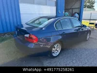 Gebraucht BMW 325 218 PS (160 kW) 2005 Blau Limousine