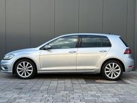 Second-hand VW Golf VII Highline 150 CP (110 kW) 2018 Argintiu Berlinǎ