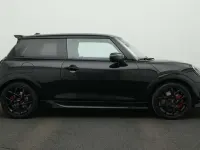 Gebraucht Mini John Cooper Works 231 PS (169 kW) 2025 Schwarz Kleinwagen