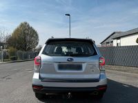 Gebraucht Subaru Forester 146 PS (107 kW) 2016 Silber SUV