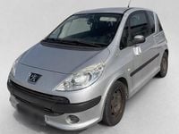 Gebraucht Peugeot 1007 Filou 68 PS (50 kW) 2006 Silber Van / Kleinbus