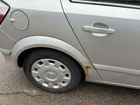 Gebraucht Opel Astra Elegance 105 PS (77 kW) 2004 Silber Limousine