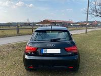 Używany Audi A1 Attraction 86 KM (63 kW) 2011 Hatchback