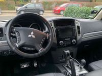 gebraucht Mitsubishi Pajero 3.2 DI-D Automatik Final Edition