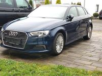Second-hand Audi e-tron 150 CP (110 kW) 2017 Albastru SUV