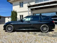 Gebraucht BMW 340 374 PS (275 kW) 2023 Blacksapphire (475) Kombi