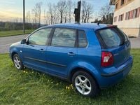Usado VW Polo Basis 64 HP (47 kW) 2003 Azul Sedan