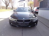 Gebraucht BMW 318 Sport Line 143 PS (105 kW) 2013 Schwarz Kombi