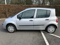 Używany Renault Modus 75 KM (55 kW) 2006 Srebrny Minivan