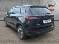Neu Skoda Karoq Tour 150 PS (110 kW) 2025 Schwarz SUV