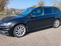 Gebraucht VW Golf VII Highline 150 PS (110 kW) 2019 Schwarz Kombi