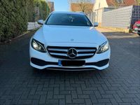 Gebraucht Mercedes E220 Avantgarde 194 PS (142 kW) 2017 Weiß Kombi