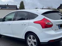 Gebraucht Ford Focus Titanium 125 PS (91 kW) 2011 Weiß Limousine