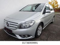 Gebraucht Mercedes B180 122 PS (89 kW) 2012 Silber Van / Kleinbus