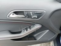 gebraucht Mercedes GLA200 AMG LED+Kamera+Leder+Navi+Memory+Carplay