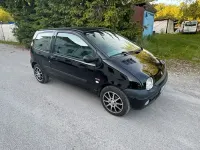 Używany Renault Twingo 75 KM (55 kW) 2005 Czarny Hatchback