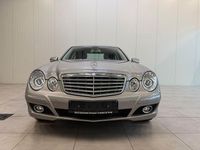 Gebraucht Mercedes E220 170 PS (125 kW) 2007 Silber Limousine