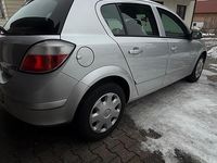 Gebraucht Opel Astra 101 PS (74 kW) 2004 Silber Kombi