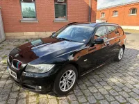 Gebraucht BMW 320 184 PS (135 kW) 2010 Schwarz Kombi