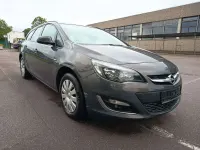 Gebraucht Opel Astra Edition 110 PS (80 kW) 2013 Grau Kombi