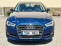 Gebraucht Audi A3 Attraction 105 PS (77 kW) 2013 Blau Limousine