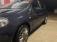 Gebraucht Fiat Punto Active 68 PS (50 kW) 2011 Blau Kleinwagen