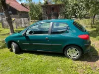 Gebraucht Peugeot 206 60 PS (44 kW) 2001 Grün Kleinwagen