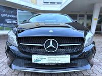 Gebraucht Mercedes A180 109 PS (80 kW) 2017 Schwarz Limousine