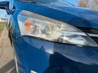 Gebraucht Toyota Verso 112 PS (82 kW) 2014 Blau Van / Kleinbus