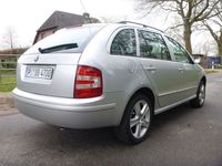 gebraucht Skoda Fabia Combi Elegance 1,4 Benzin