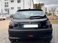 Gebraucht Peugeot 206 109 PS (80 kW) 2001 Schwarz Kleinwagen