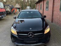 Gebraucht Mercedes A180 Style 109 PS (80 kW) 2018 Kosmosschwarz  metalliclack Kleinwagen