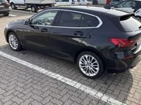 Gebraucht BMW 118 Advantage 140 PS (102 kW) 2020 Schwarz Kleinwagen