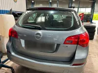 Gebraucht Opel Astra 125 PS (91 kW) 2011 Grau Limousine