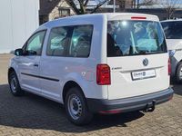 Second-hand VW Caddy 102 CP (75 kW) 2020 Alb Monovolum