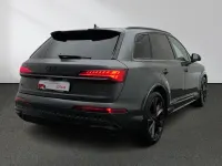 Gebraucht Audi Q7 S-Line 489 PS (359 kW) 2026 Daytonagrau perleffekt SUV