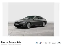 Gebraucht BMW 530e Luxury Line 184 PS (135 kW) 2023 Grau Limousine